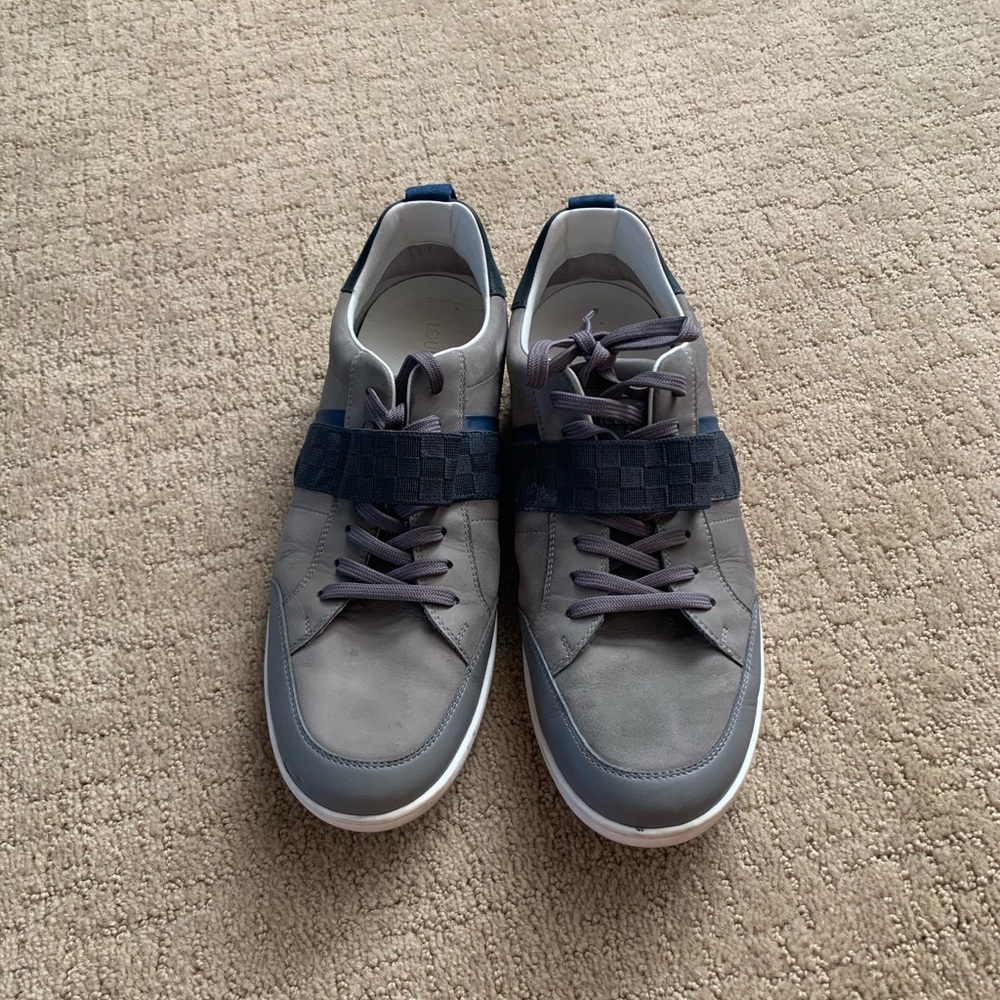 Men’s Louis Vuitton 100% authentic sneakers